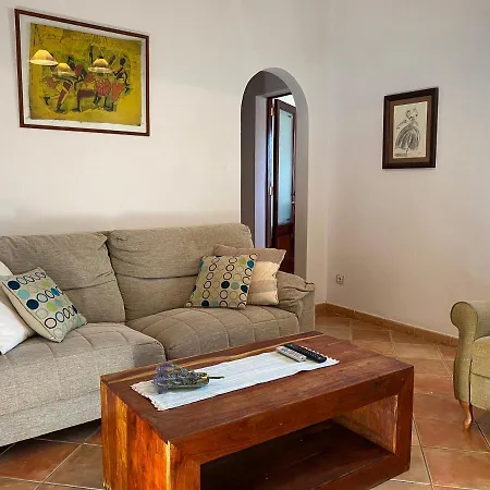 Casa Nuria, En El Centro, Al Lado De La Escalinata Del Calvario 6 Personas Hébergement de vacances *