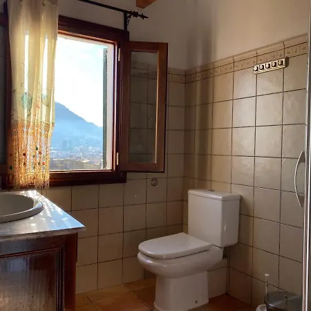 Casa Nuria, En El Centro, Al Lado De La Escalinata Del Calvario 6 Personas 펜션 *