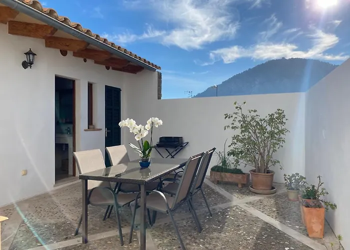 Dom wakacyjny Casa Nuria, En El Centro, Al Lado De La Escalinata Del Calvario 6 Personas Pollensa