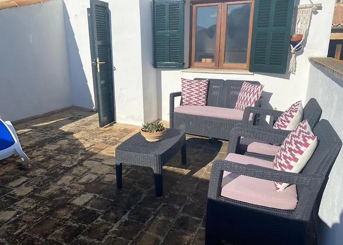 Dom wakacyjny Casa Nuria, En El Centro, Al Lado De La Escalinata Del Calvario 6 Personas *