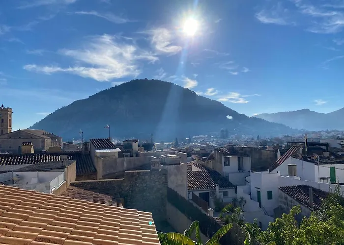 Dom wakacyjny Casa Nuria, En El Centro, Al Lado De La Escalinata Del Calvario 6 Personas